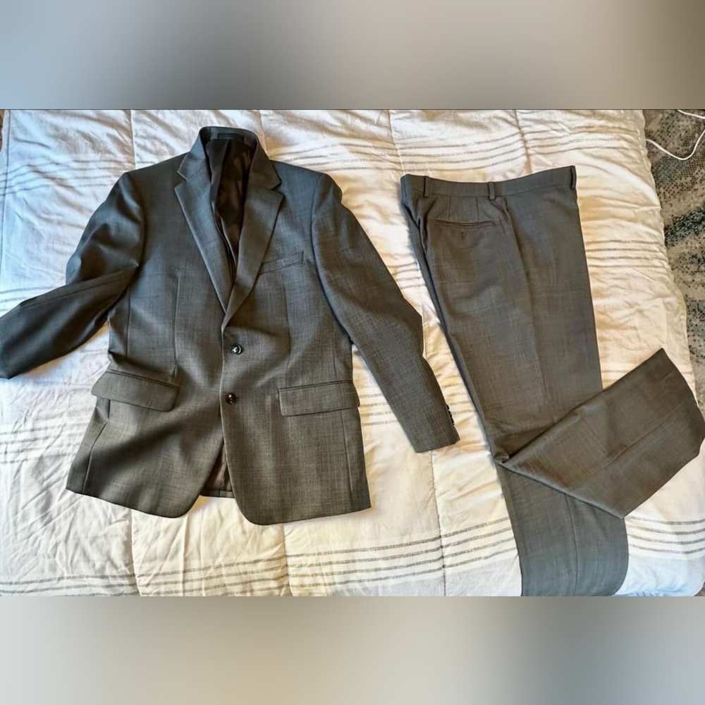 Calvin Klein X Slim Fit Two-Piece Men's Light Gre  Suit